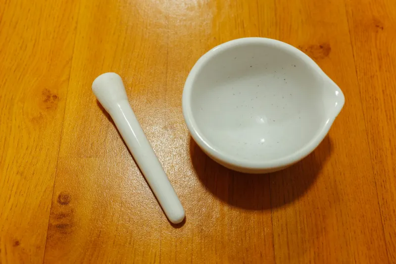 Your Pills Used to Be Made Just for You — When Pharmacists Were Chemists, Not Cashiers